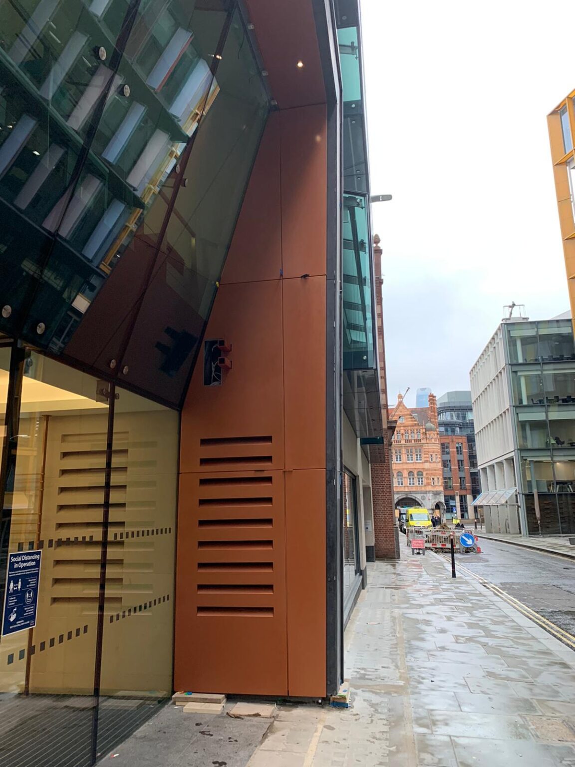 10 Old Bailey | Rimex Cladding | Illuminated Signage