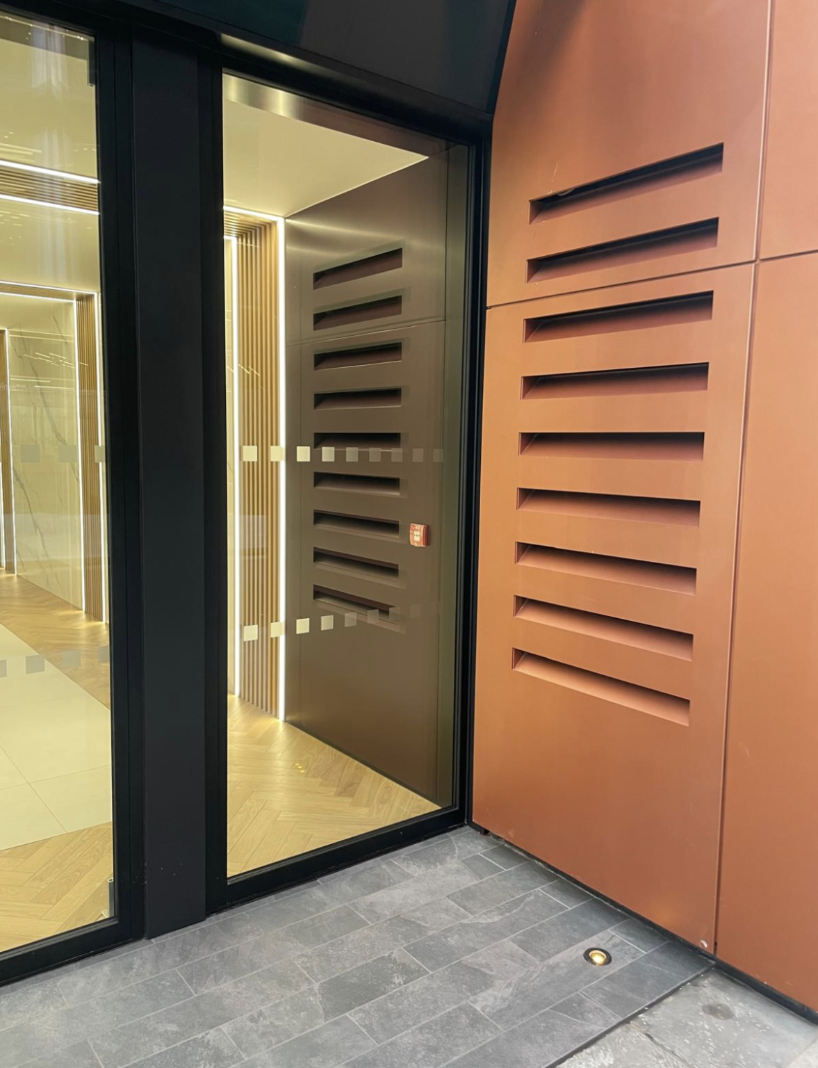 10 Old Bailey | Rimex Cladding | Illuminated Signage